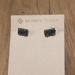 Kendra Scott Paola earrings